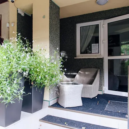 Bed and Breakfast Miluchna 3*