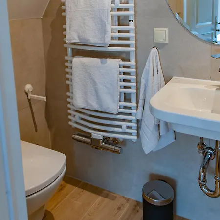 Bed & Breakfast Miluchna Blisko Dworca Pkp